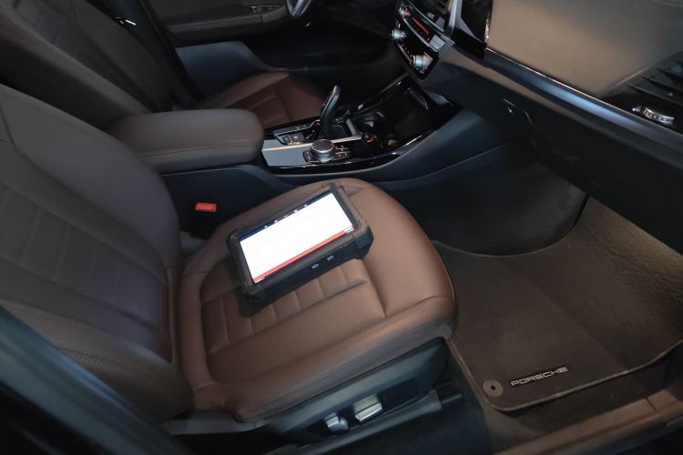 Used BMW X3 2019 xDrive25i M Sport Package Right Front Seat