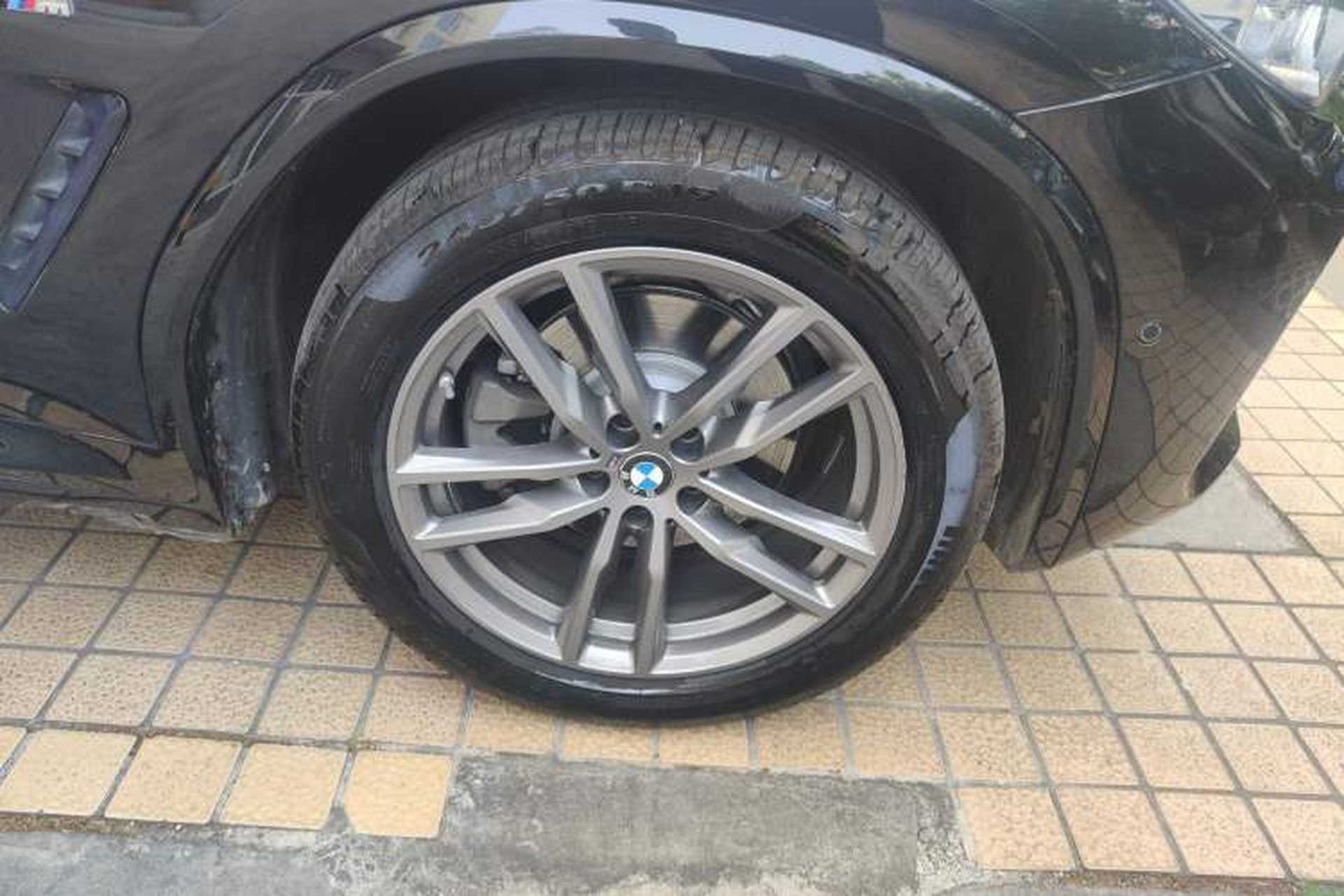 Used BMW X3 2019 xDrive28i M Sport Package Right Front Wheel Hub