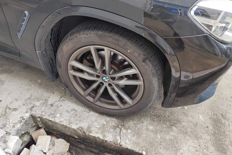 Used BMW X3 2019 xDrive25i M Sport Package Right Front Wheel Hub