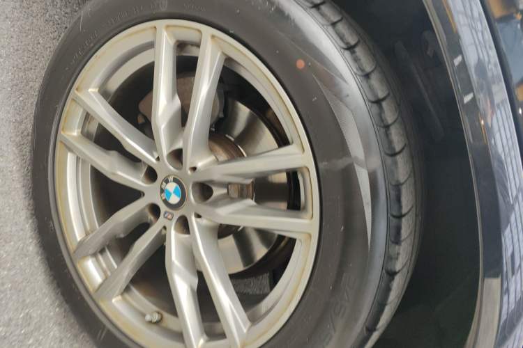 Used BMW X3 2019 xDrive28i M Sport Package Right Front Wheel Hub