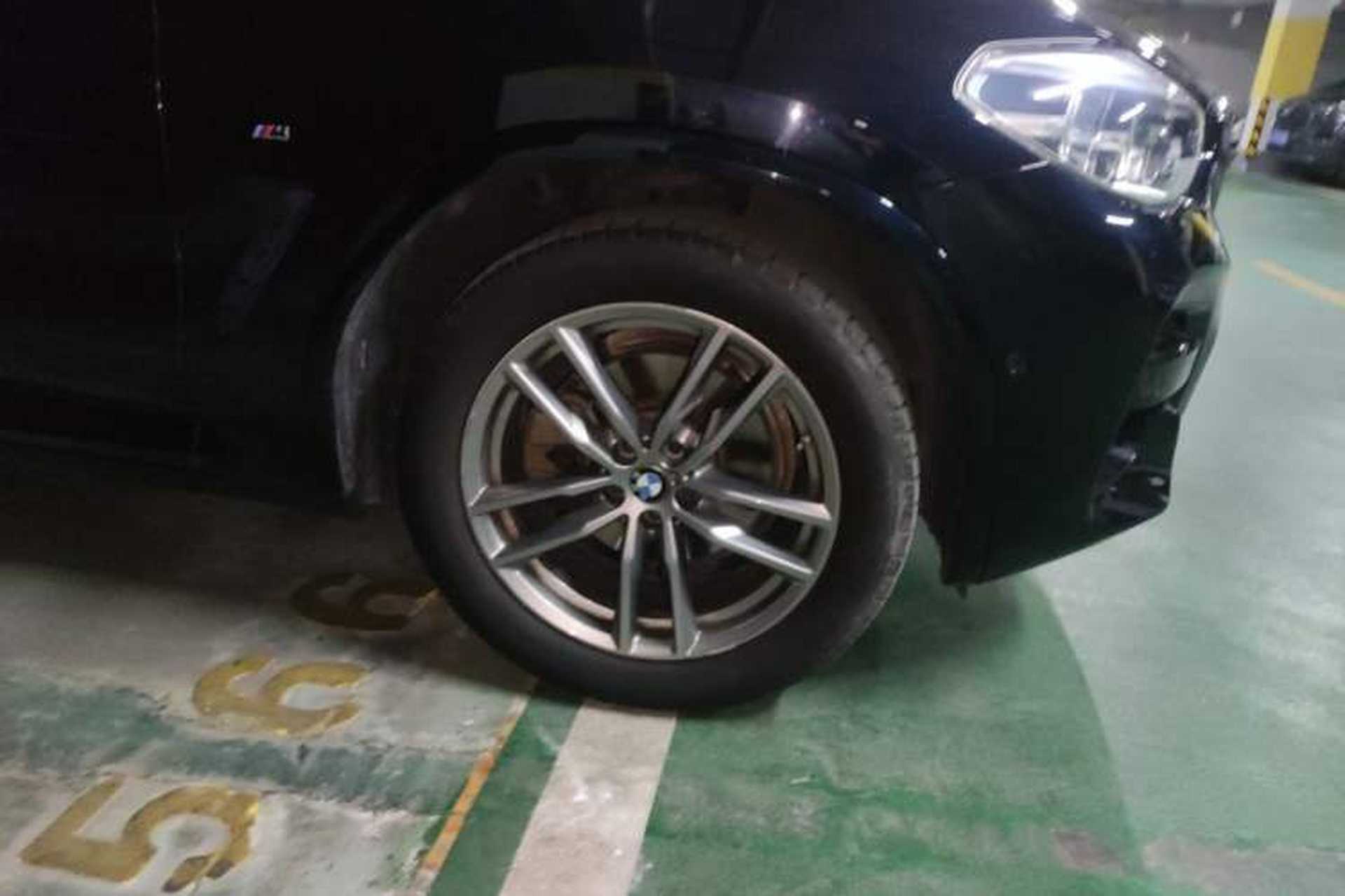 Used BMW X3 2019 xDrive25i M Sport Package Right Front Wheel Hub