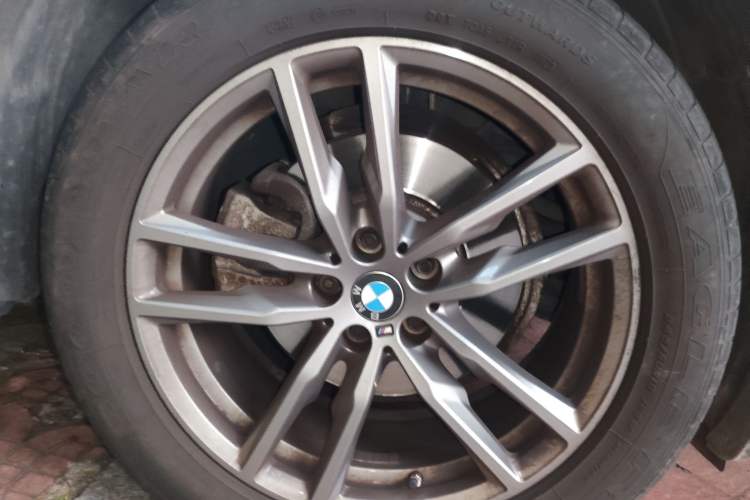 Used BMW X3 2019 xDrive30i Leading Model M Sport Package Right Front Wheel Hub