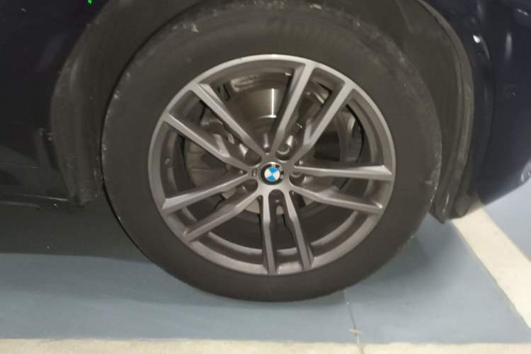 Used BMW X3 2019 xDrive28i M Sport Package Right Front Wheel Hub