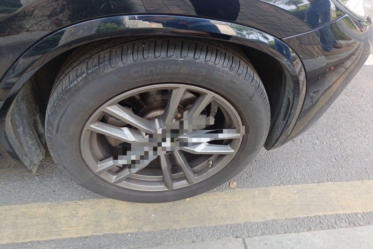 Used BMW X3 2019 xDrive28i M Sport Package Right Front Wheel Hub