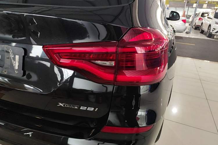 Used BMW X3 2019 xDrive28i Luxury Package Right Rear Taillight