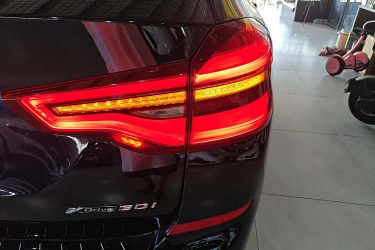 Used BMW X3 2019 xDrive30i Leading Model M Sport Package Right Rear Taillight