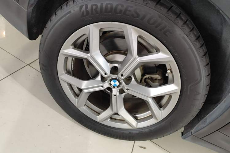 Used BMW X3 2019 xDrive28i Luxury Package Right Rear Wheel Hub