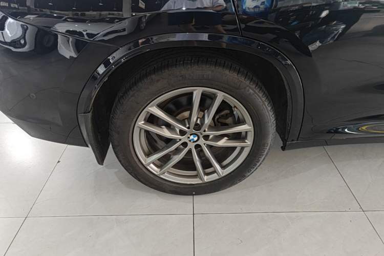 Used BMW X3 2019 xDrive30i Leading Model M Sport Package Right Rear Wheel Hub