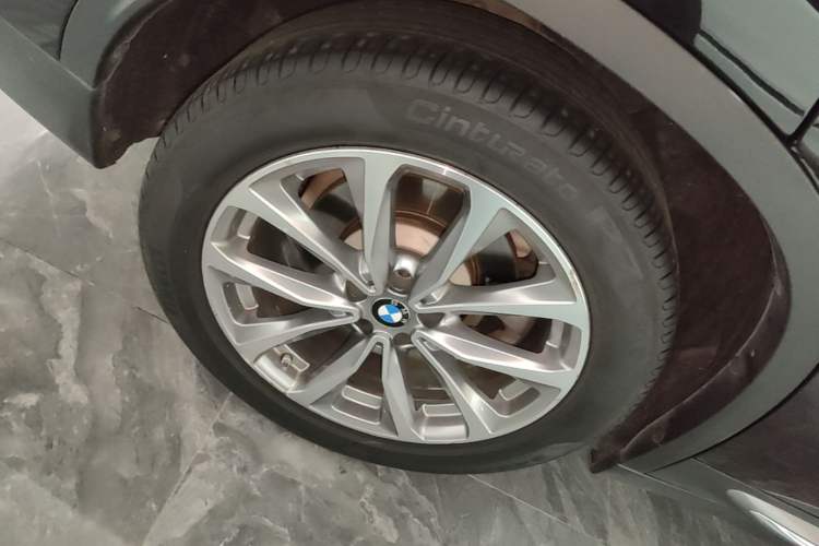 Used BMW X3 2019 xDrive25i Luxury Package Right Rear Wheel Hub