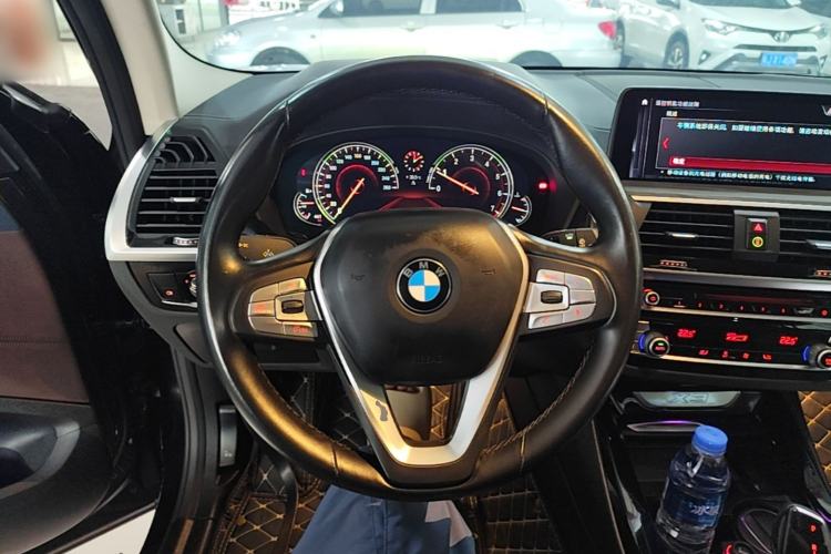 Used BMW X3 2019 xDrive28i Luxury Package Steering Wheel