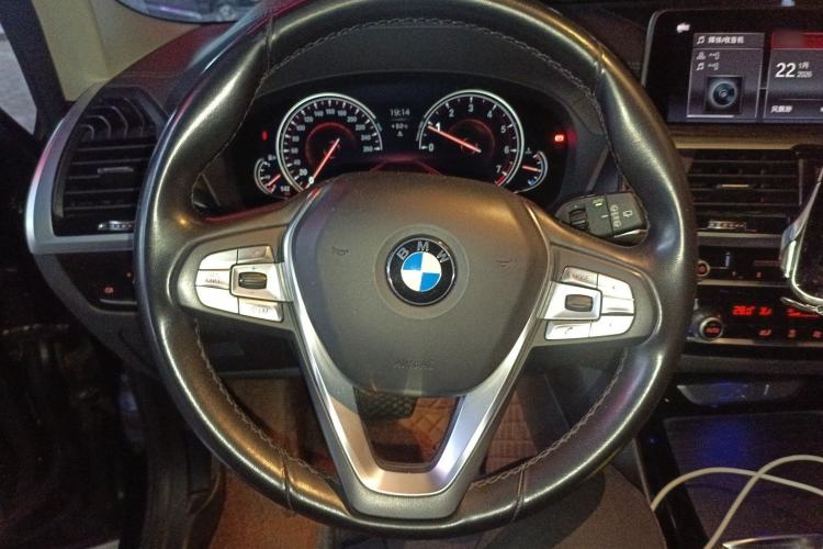 Used BMW X3 2019 xDrive28i Luxury Package Steering Wheel