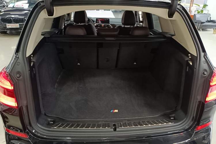 Used BMW X3 2019 xDrive30i Leading Model M Sport Package Trunk