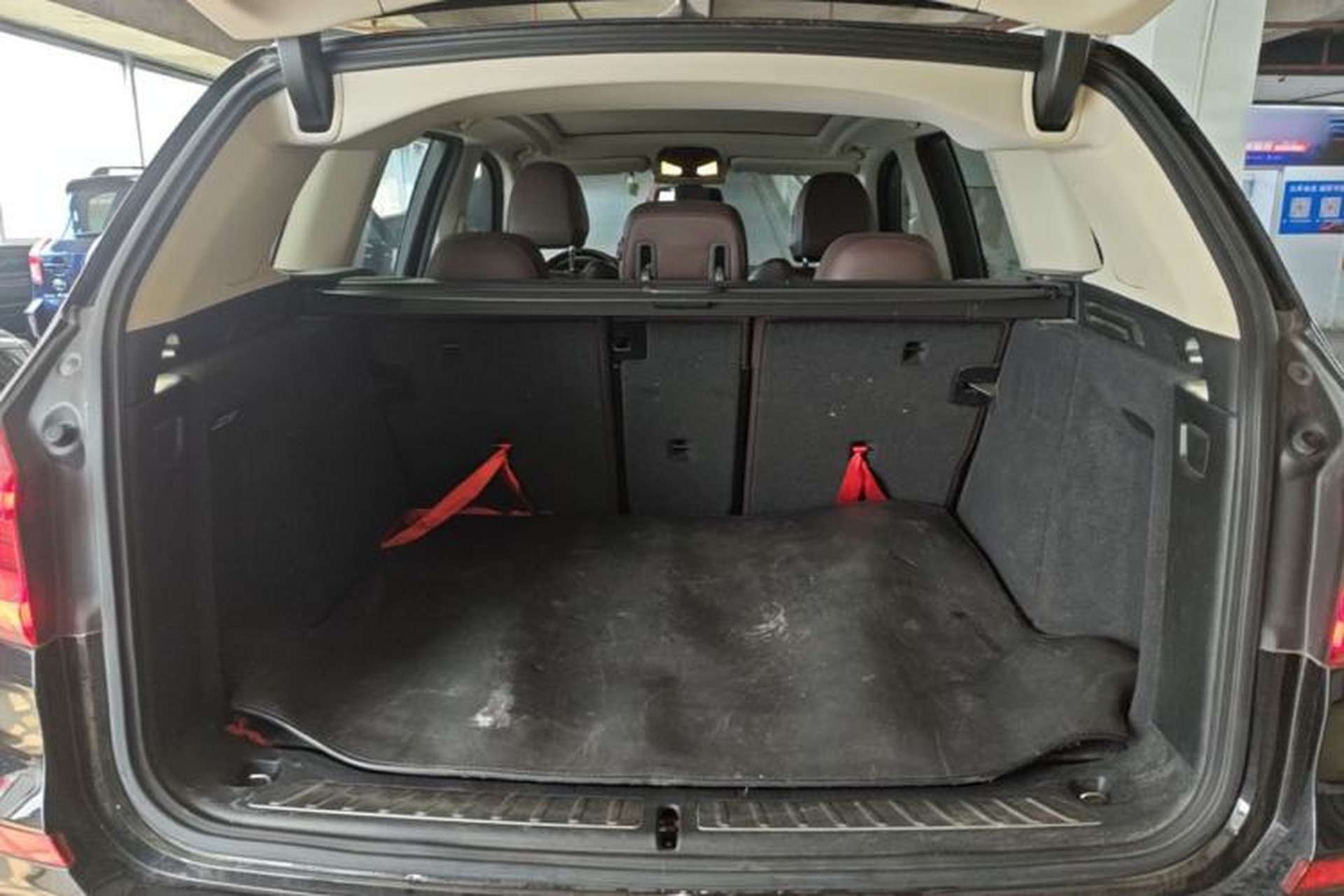 Used BMW X3 2019 xDrive28i Luxury Package Trunk