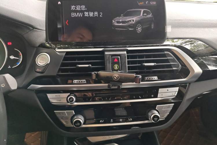 Used BMW X3 2019 xDrive25i Luxury Package Audio And AC Panel