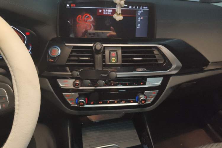 Used BMW X3 2019 xDrive25i Luxury Package Audio And AC Panel