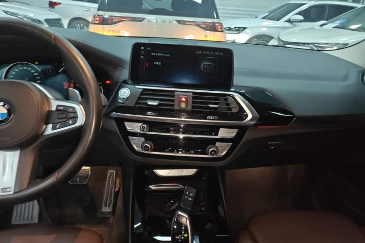 Used BMW X3 2019 xDrive28i M Sport Package Audio And AC Panel