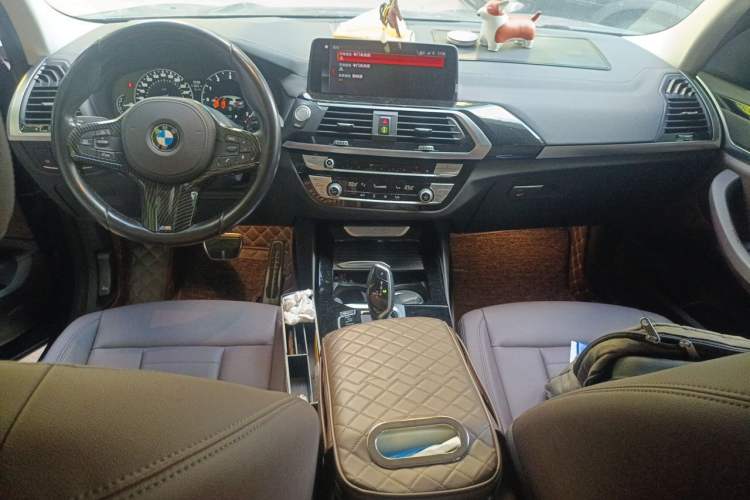 Used BMW X3 2019 xDrive25i M Sport Package Center Console