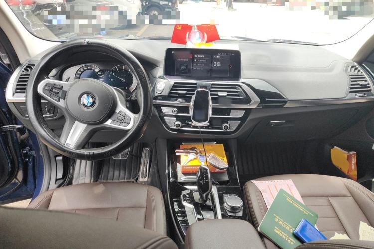 Used BMW X3 2019 xDrive25i M Sport Package Center Console