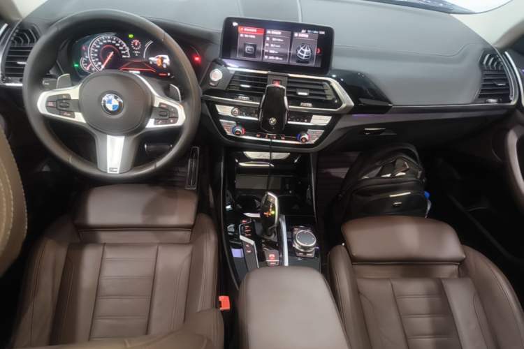Used BMW X3 2019 xDrive28i M Sport Package Center Console