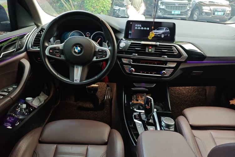 Used BMW X3 2019 xDrive28i M Sport Package Center Console