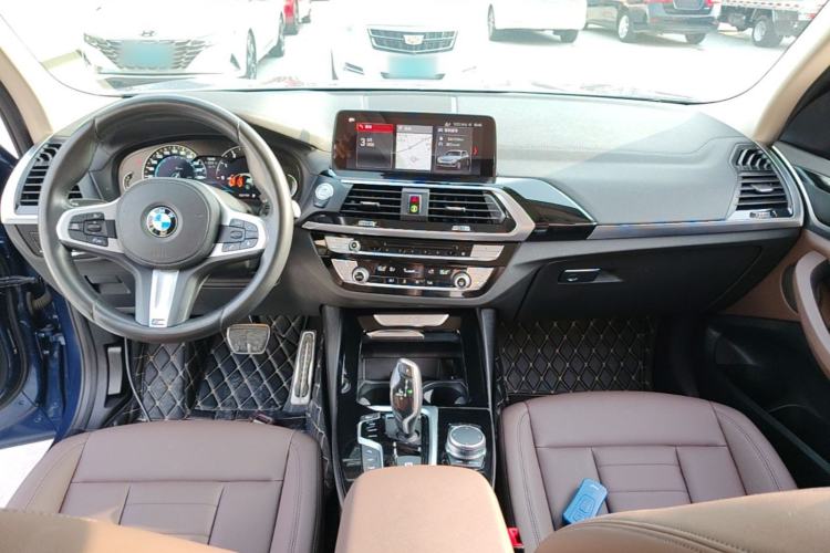 Used BMW X3 2019 xDrive25i M Sport Package Center Console
