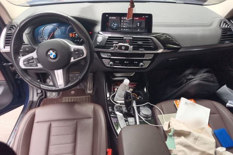 Used BMW X3 2019 xDrive25i M Sport Package Center Console