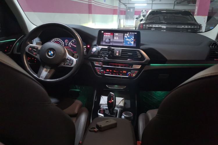 Used BMW X3 2019 xDrive28i M Sport Package Center Console