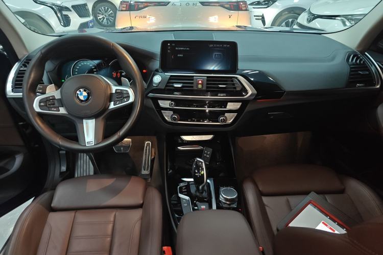 Used BMW X3 2019 xDrive28i M Sport Package Center Console