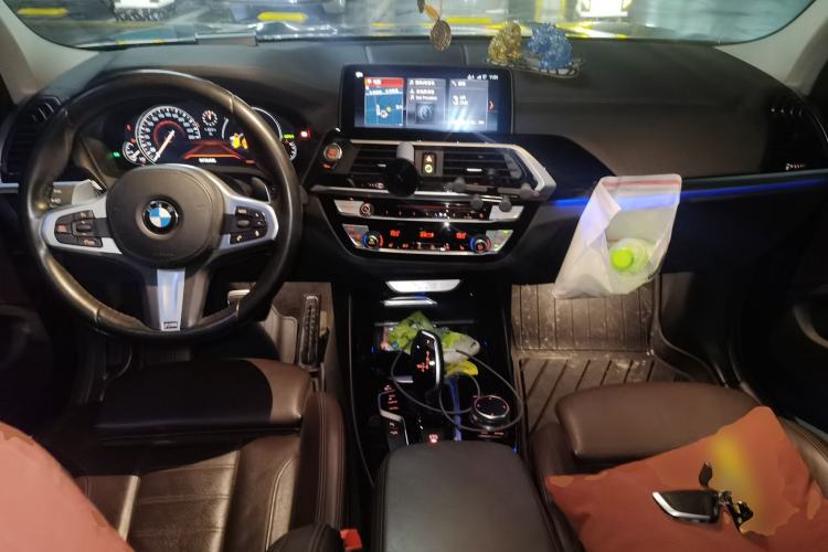 Used BMW X3 2019 xDrive28i M Sport Package Center Console