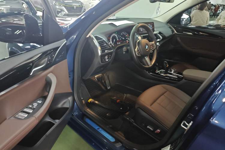 Used BMW X3 2019 xDrive25i M Sport Package Driver Seat