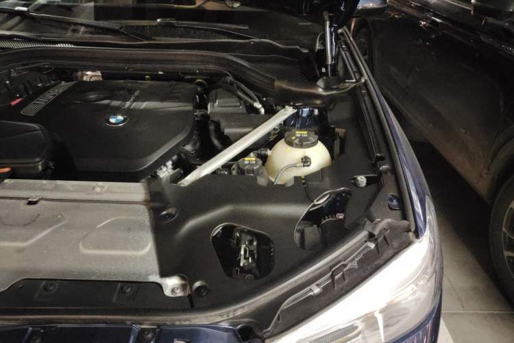Used BMW X3 2019 xDrive28i Luxury Package Engine Bay Left