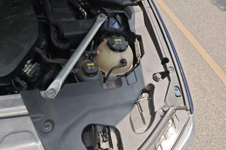 Used BMW X3 2019 xDrive28i M Sport Package Engine Bay Left