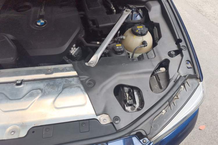 Used BMW X3 2019 xDrive25i M Sport Package Engine Bay Left