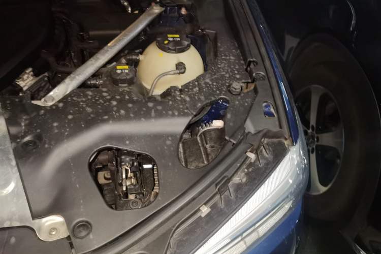 Used BMW X3 2019 xDrive28i M Sport Package Engine Bay Left