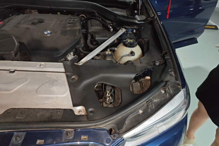 Used BMW X3 2019 xDrive28i M Sport Package Engine Bay Left
