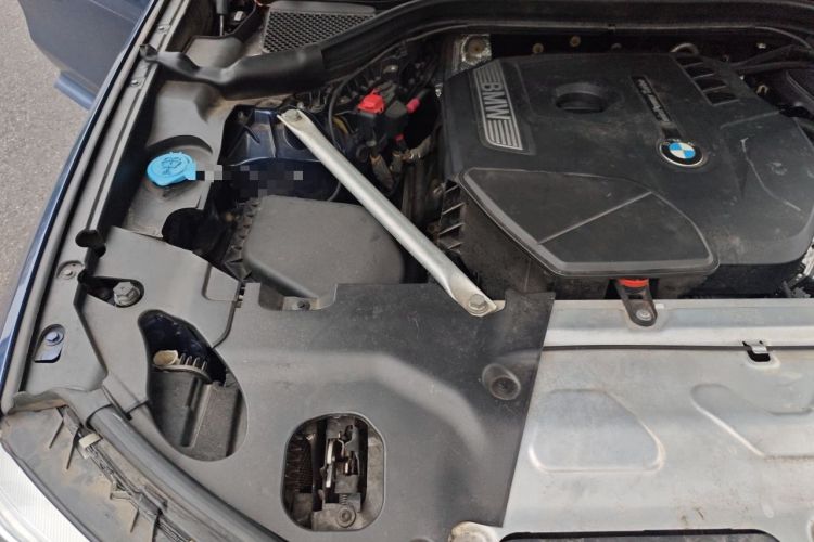 Used BMW X3 2019 xDrive25i Luxury Package Engine Bay Right