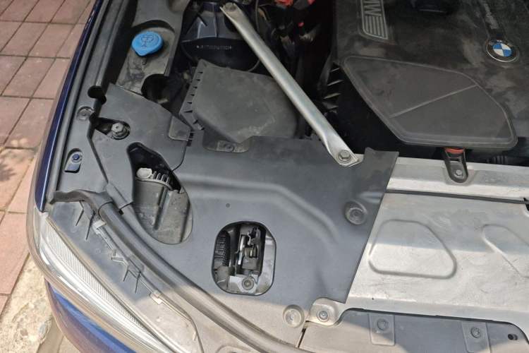 Used BMW X3 2019 xDrive28i M Sport Package Engine Bay Right