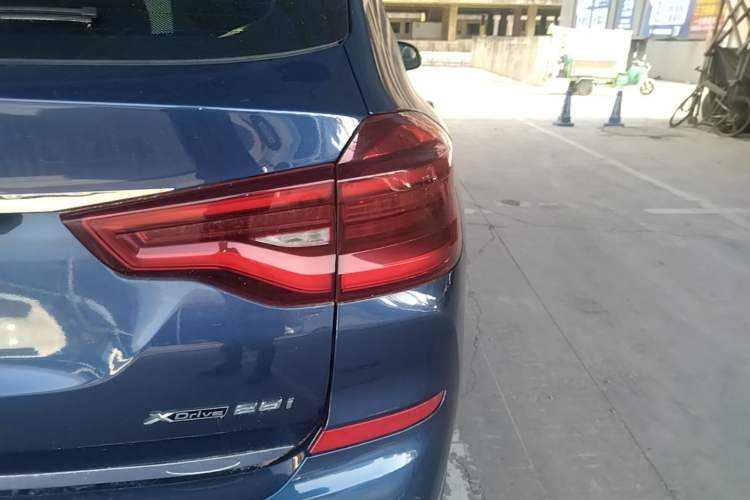 Used BMW X3 2019 xDrive28i M Sport Package Exterior 3