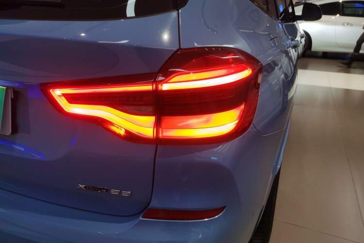 Used BMW X3 2019 xDrive28i M Sport Package Exterior 3