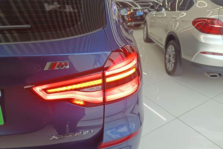 Used BMW X3 2019 xDrive28i Luxury Package Exterior 3