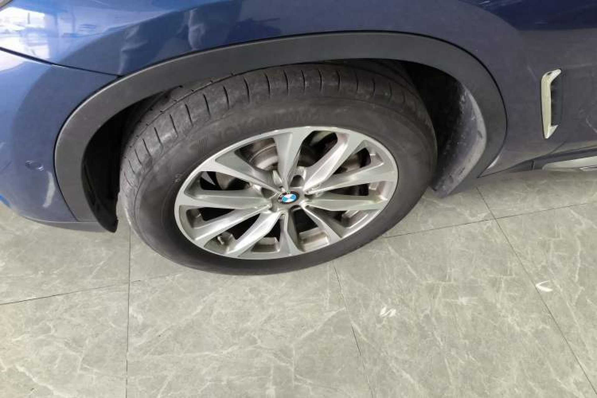 Used BMW X3 2019 xDrive25i Luxury Package Exterior 4