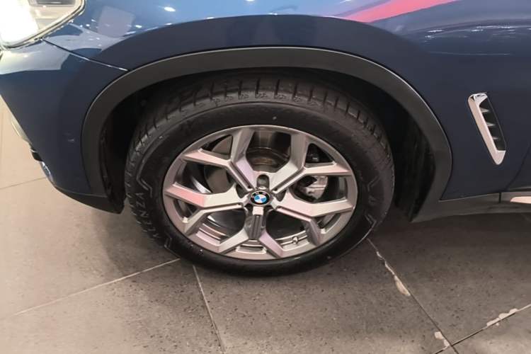 Used BMW X3 2019 xDrive28i Luxury Package Exterior 4