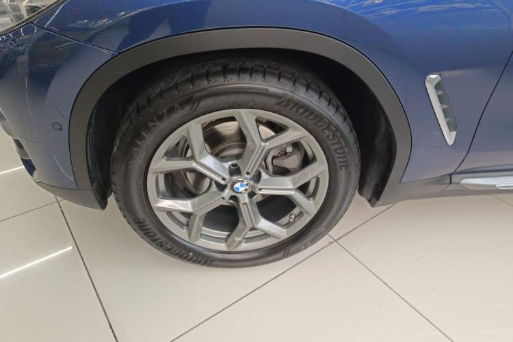 Used BMW X3 2019 xDrive28i Luxury Package Exterior 4