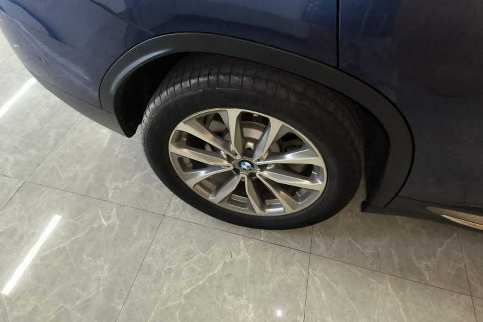 Used BMW X3 2019 xDrive25i Luxury Package Exterior 5