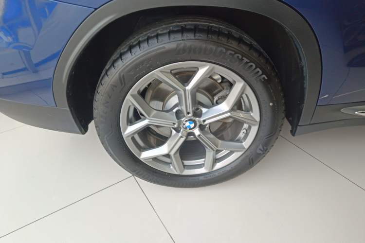 Used BMW X3 2019 xDrive28i Luxury Package Exterior 5