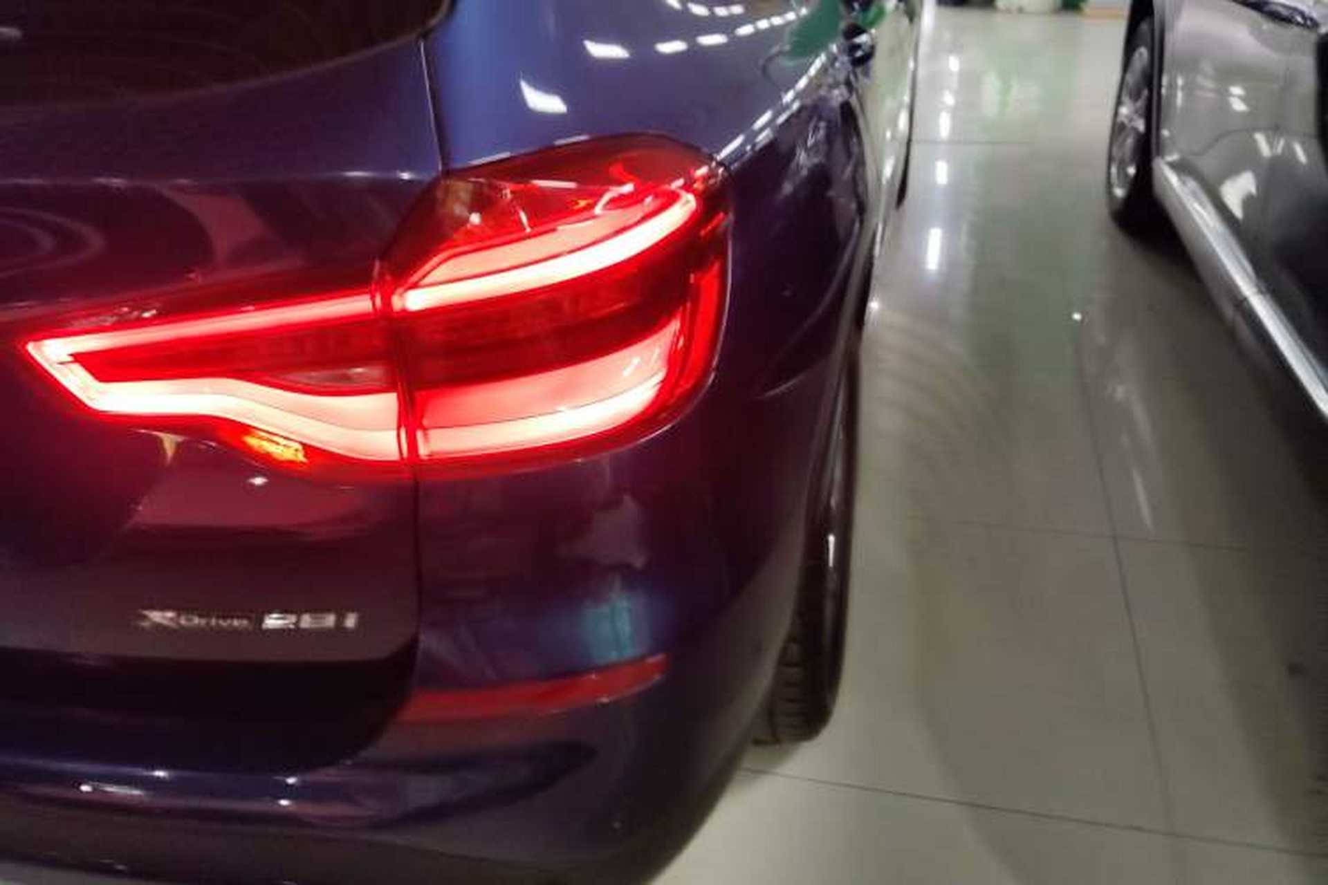Used BMW X3 2019 xDrive28i Luxury Package Exterior 6