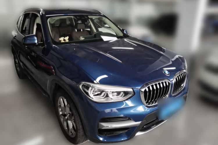 Used BMW X3 2019 xDrive28i Luxury Package Front Right 45 Deg