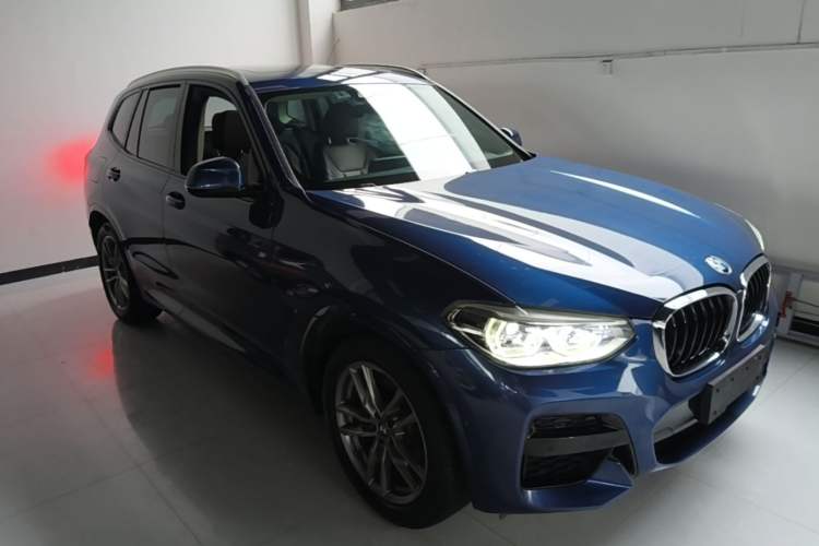 Used BMW X3 2019 xDrive28i M Sport Package Front Right 45 Deg