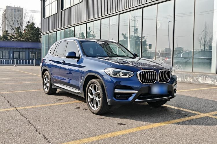 Used BMW X3 2019 xDrive28i Luxury Package Front Right 45 Deg