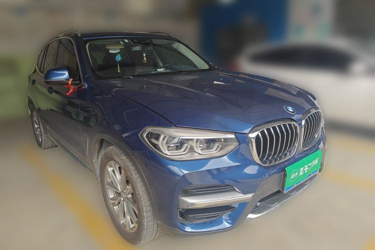 Used BMW X3 2019 xDrive25i Luxury Package Front Right 45 Deg